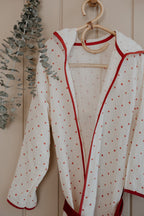 Müslin Bornoz  |  Red Dots image 5