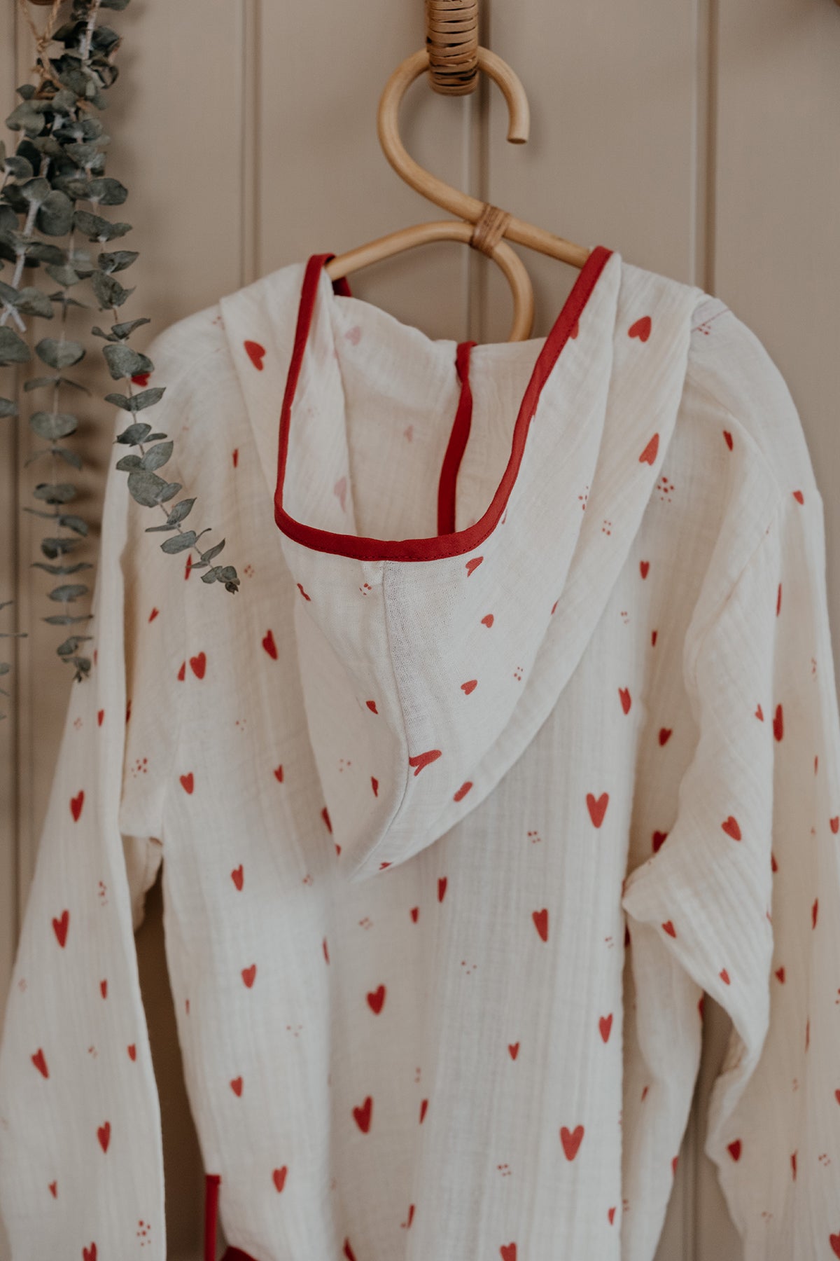 Müslin Bornoz  |  Red Hearts image 7