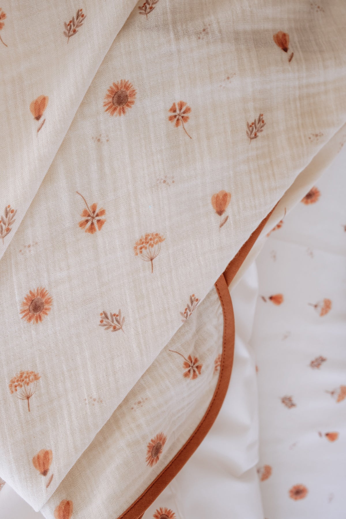 Müslin Örtü  |  Boho Floral image 3