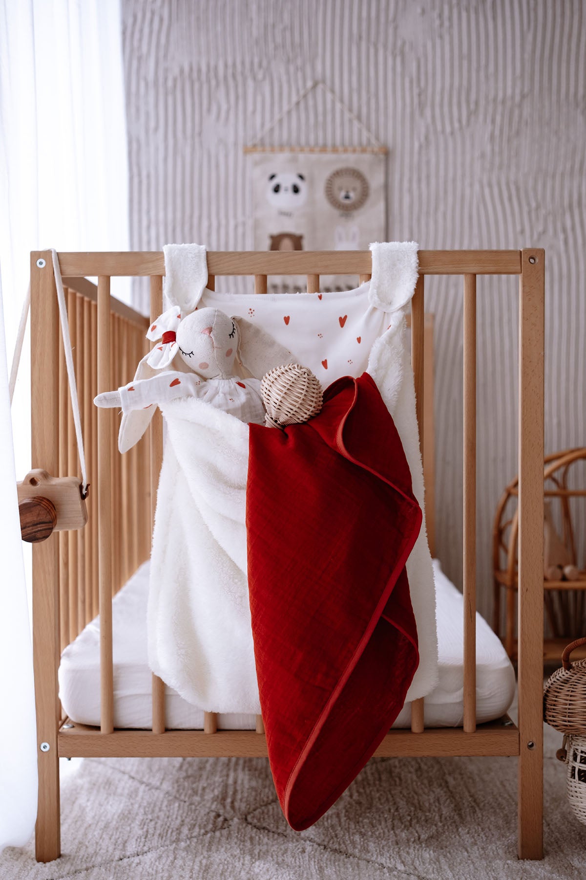 Beşik Yanı Düzenleyici Peluş Torba | Red Hearts image 6