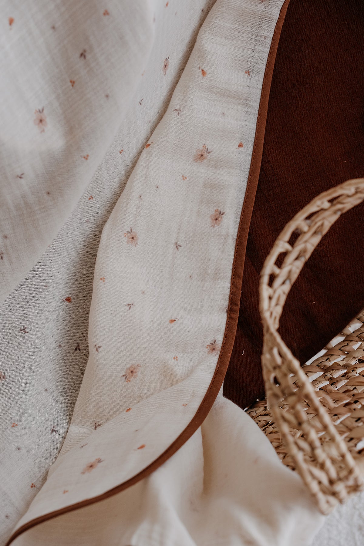 Müslin Örtü  |  Tiny Boho Florals image 4