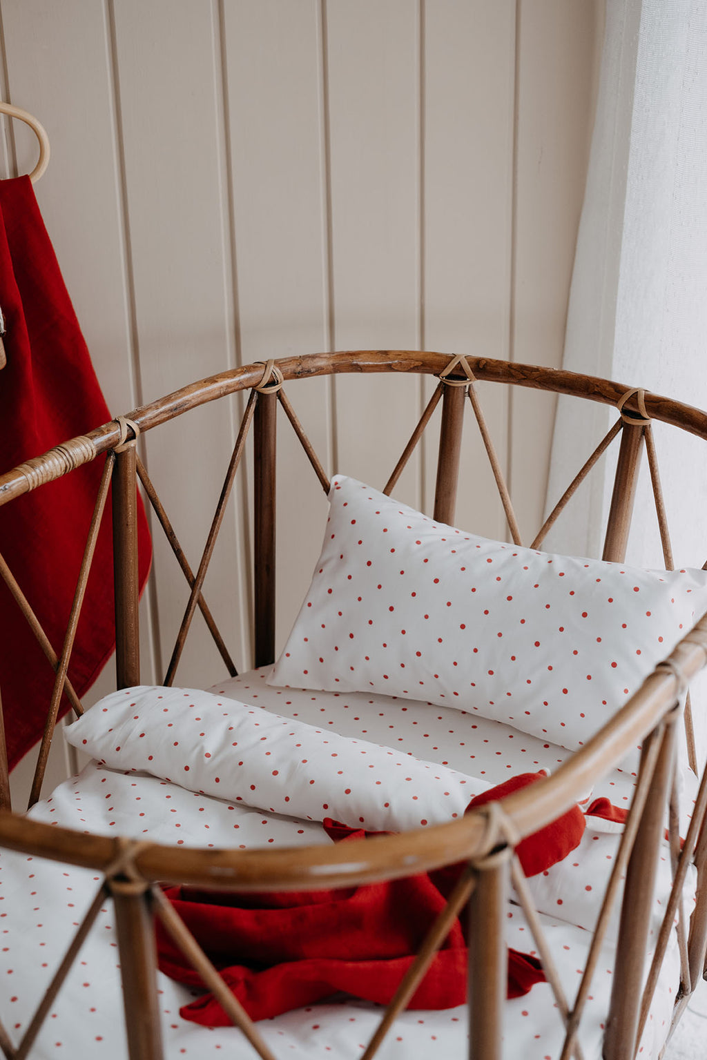 Anne Yanı Nevresim Takımı (60x100)  |  Red Dots image 0