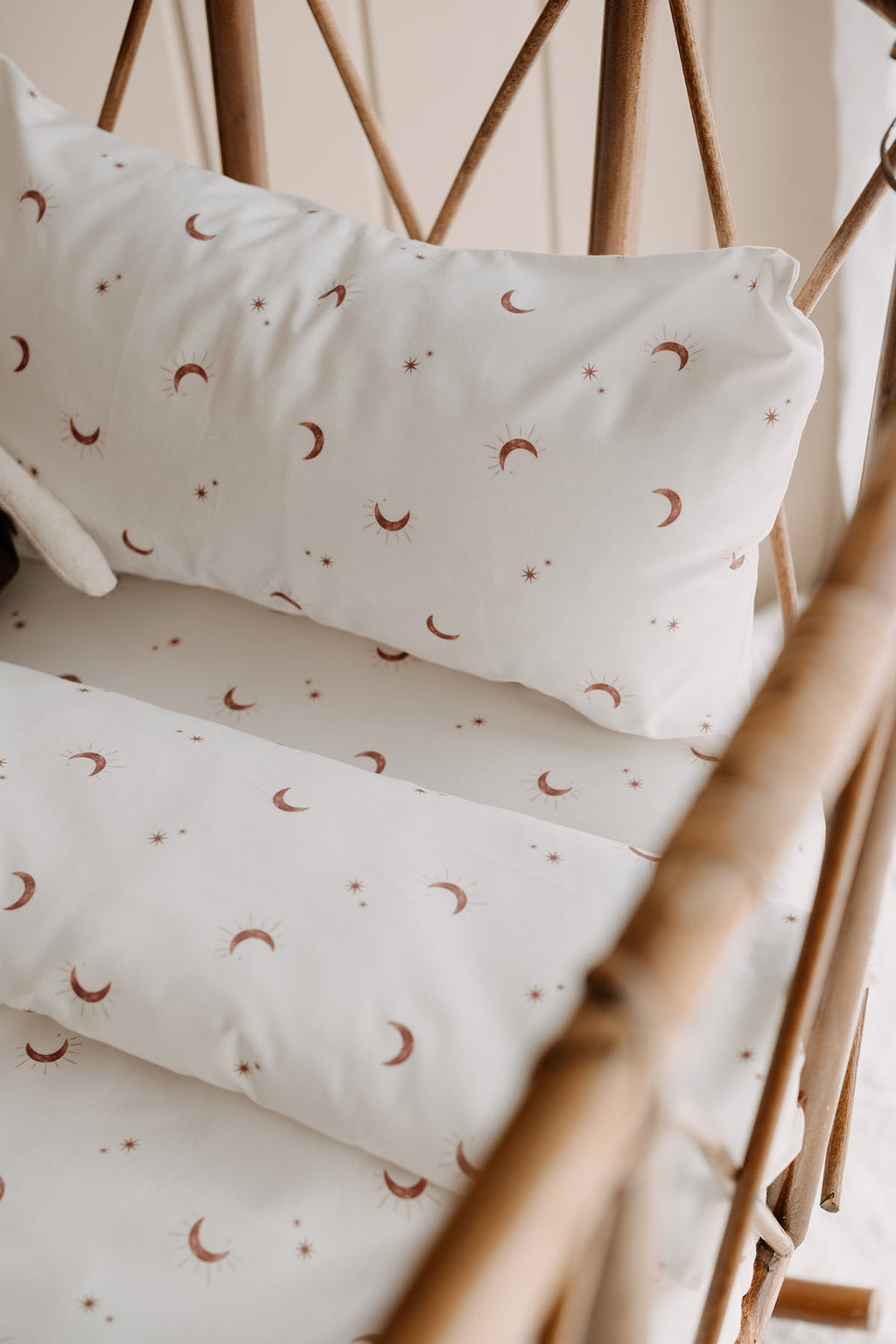 Anne Yanı Nevresim Takımı (60x100)  |  Boho Moons image 1