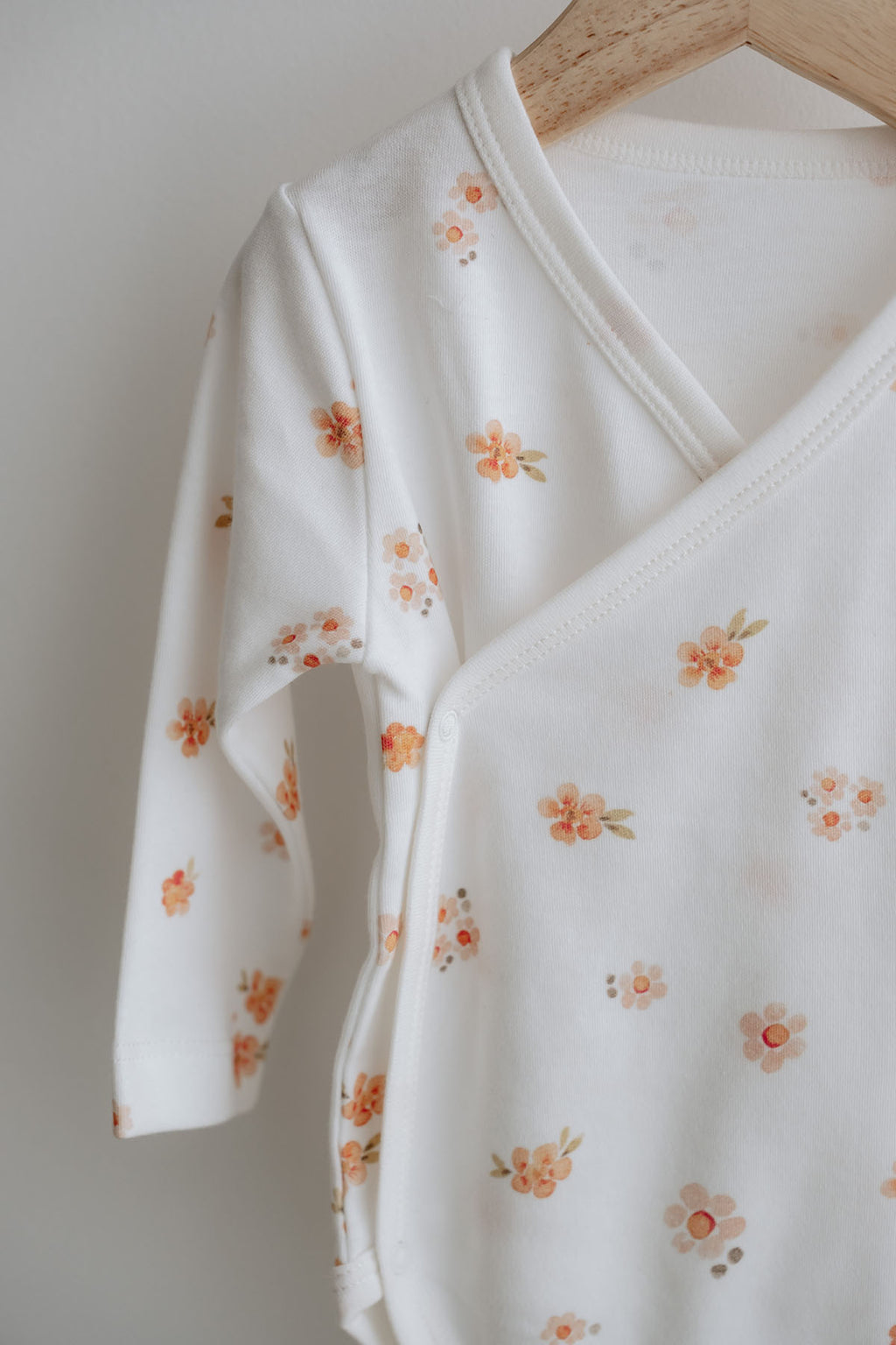 Kruvaze Body  | Peachy Flowers image 4