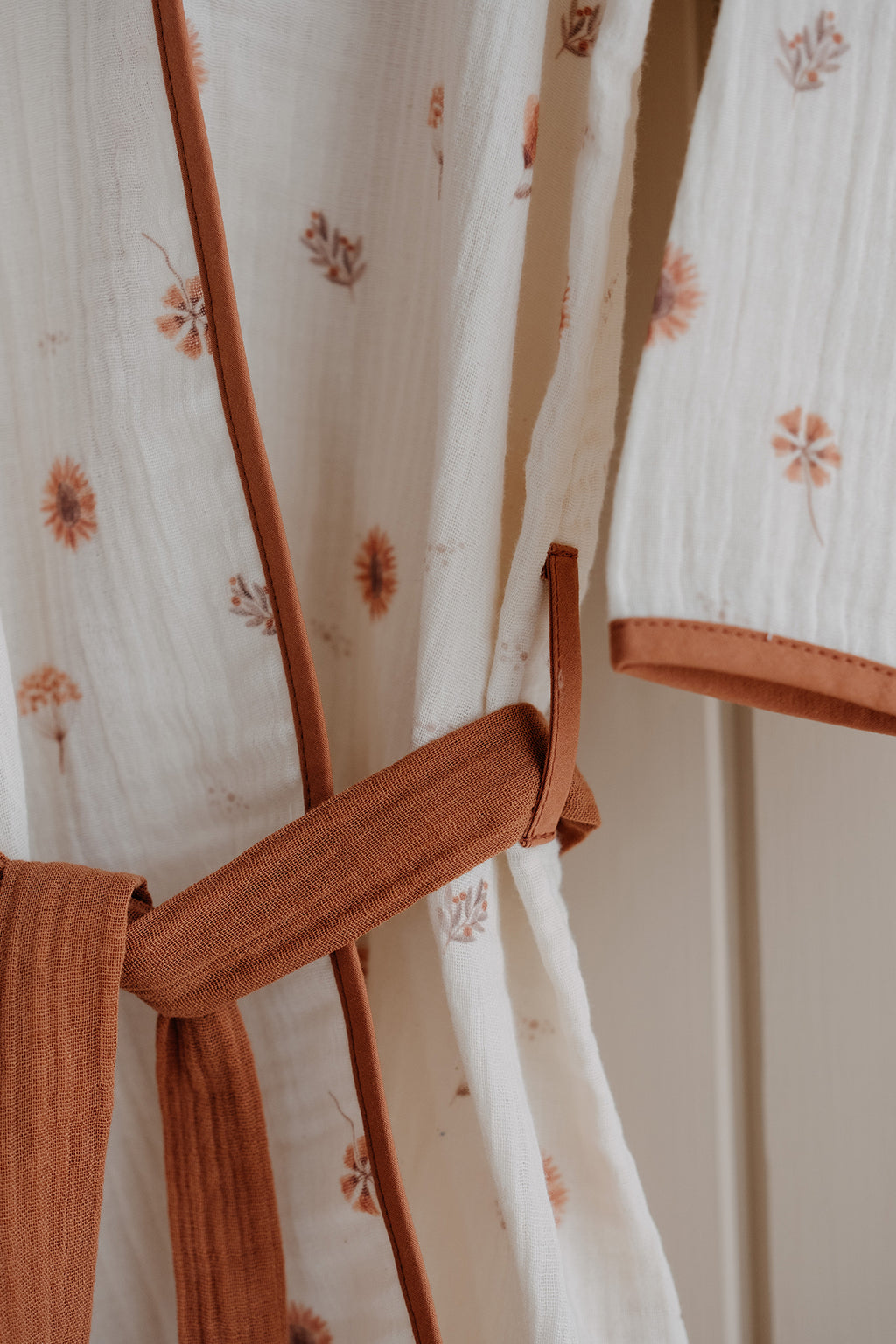 Müslin Bornoz  |  Boho Floral image 3