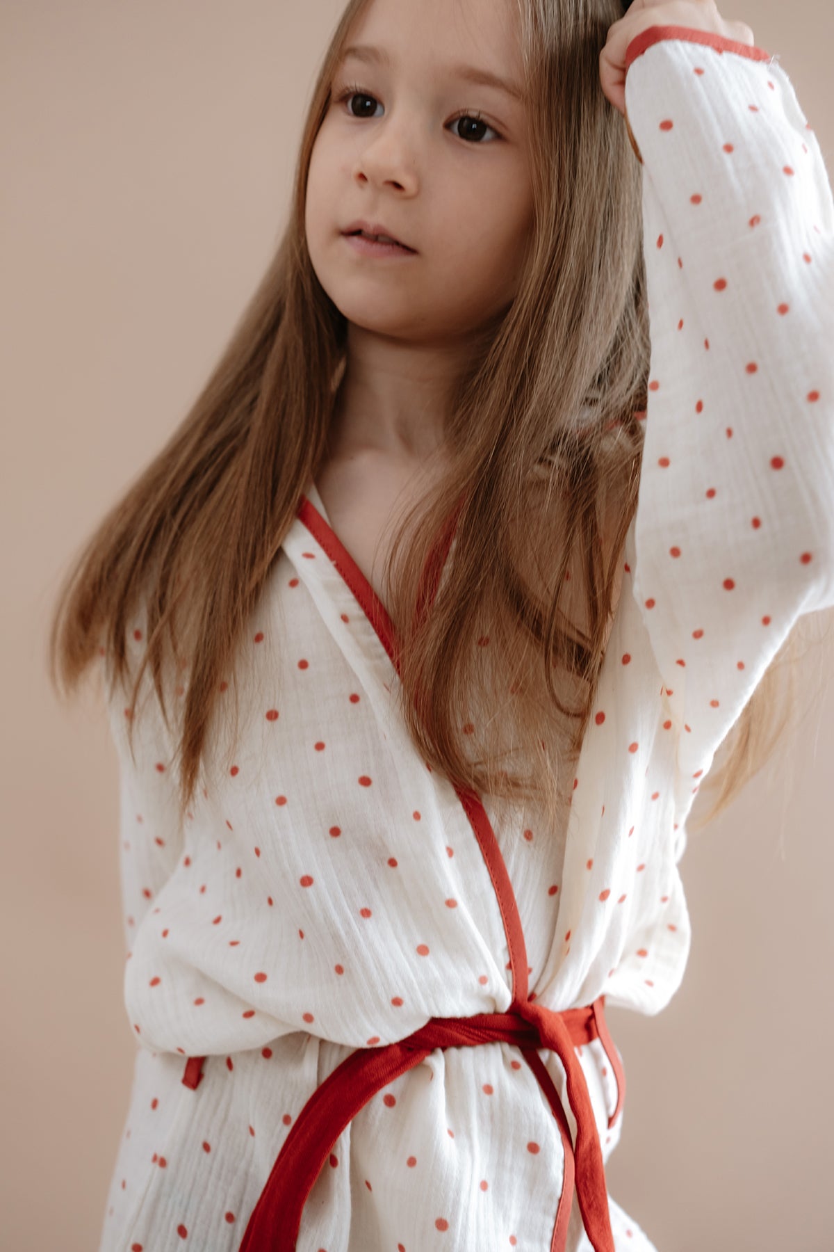 Müslin Bornoz  |  Red Dots image 4