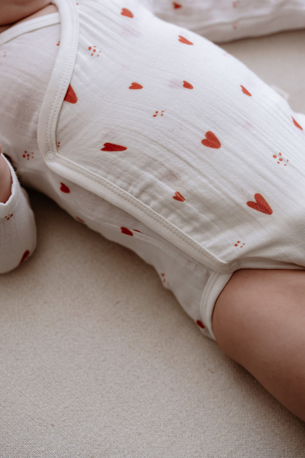 Müslin Kruvaze Body  | Red Hearts image 3