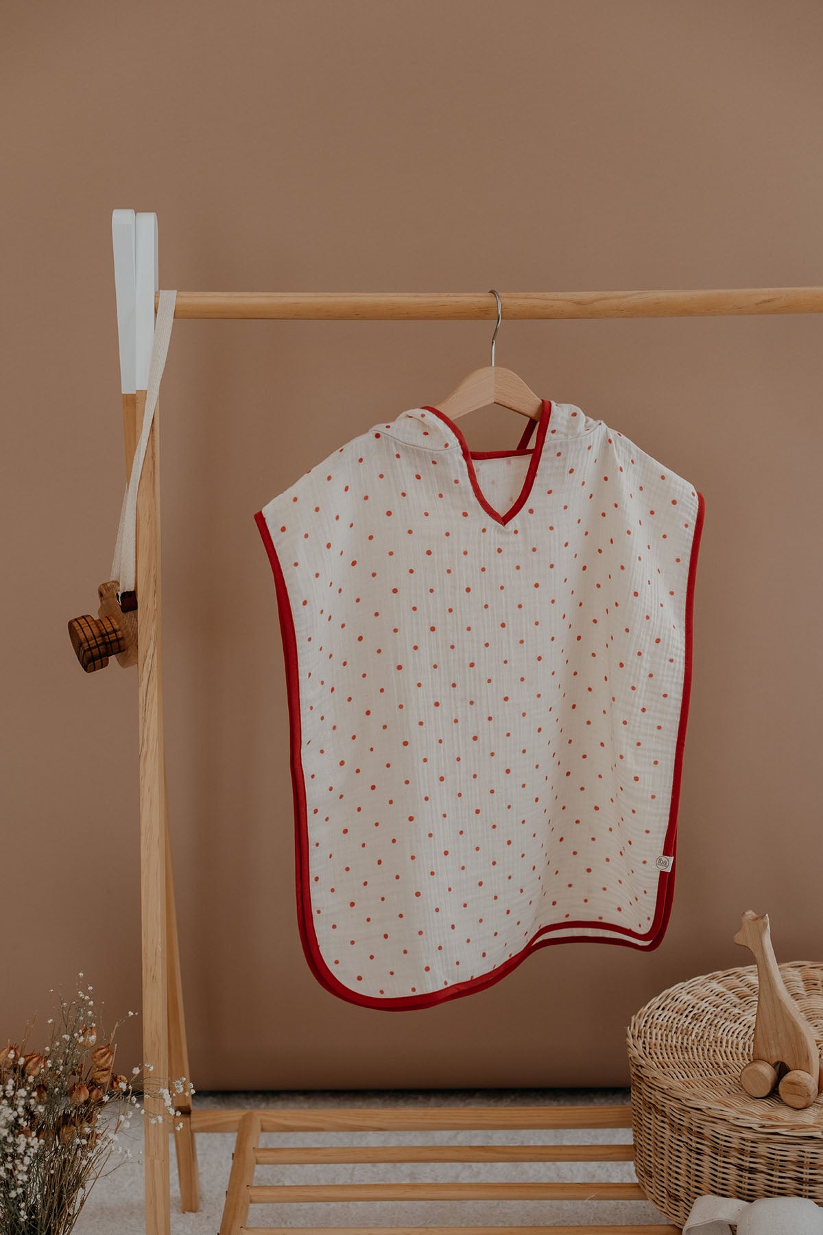 Müslin Panço  |  Red Dots image 6