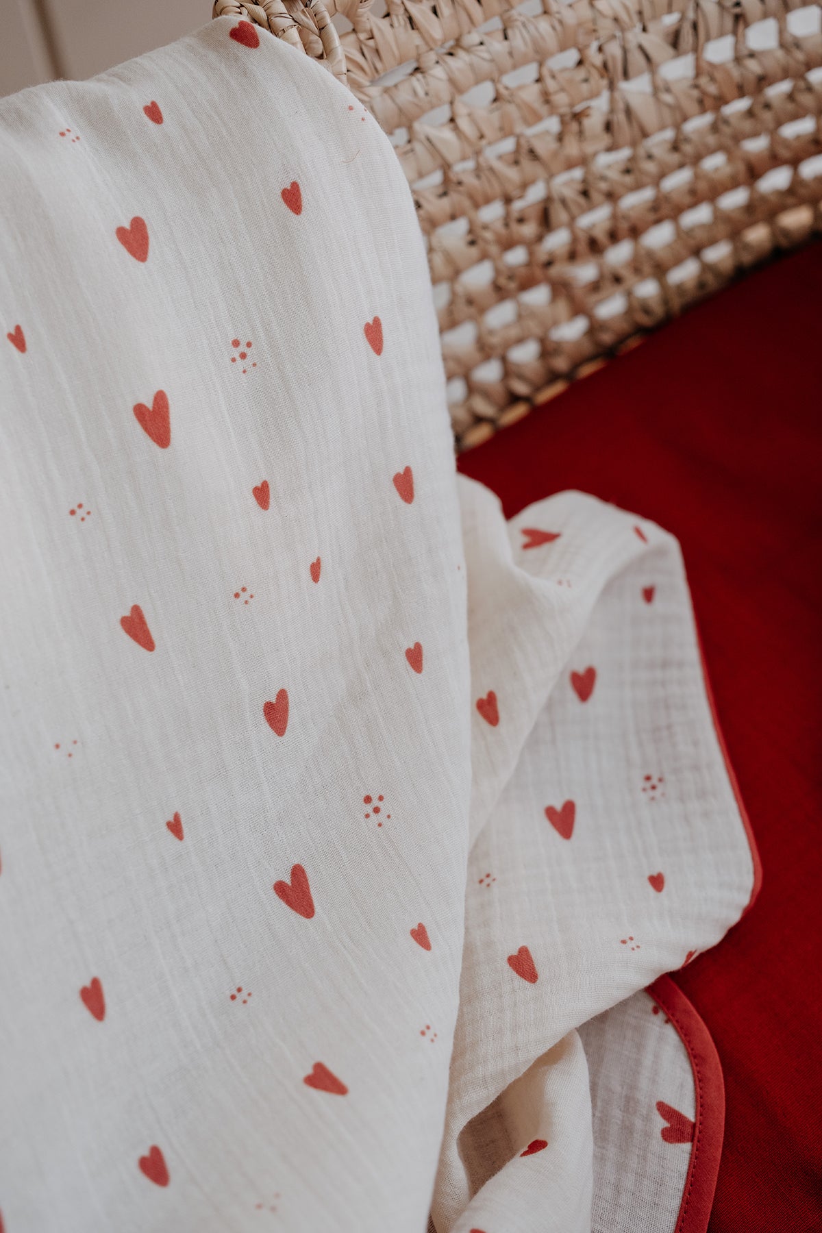 Müslin Örtü  |  Red Hearts image 4