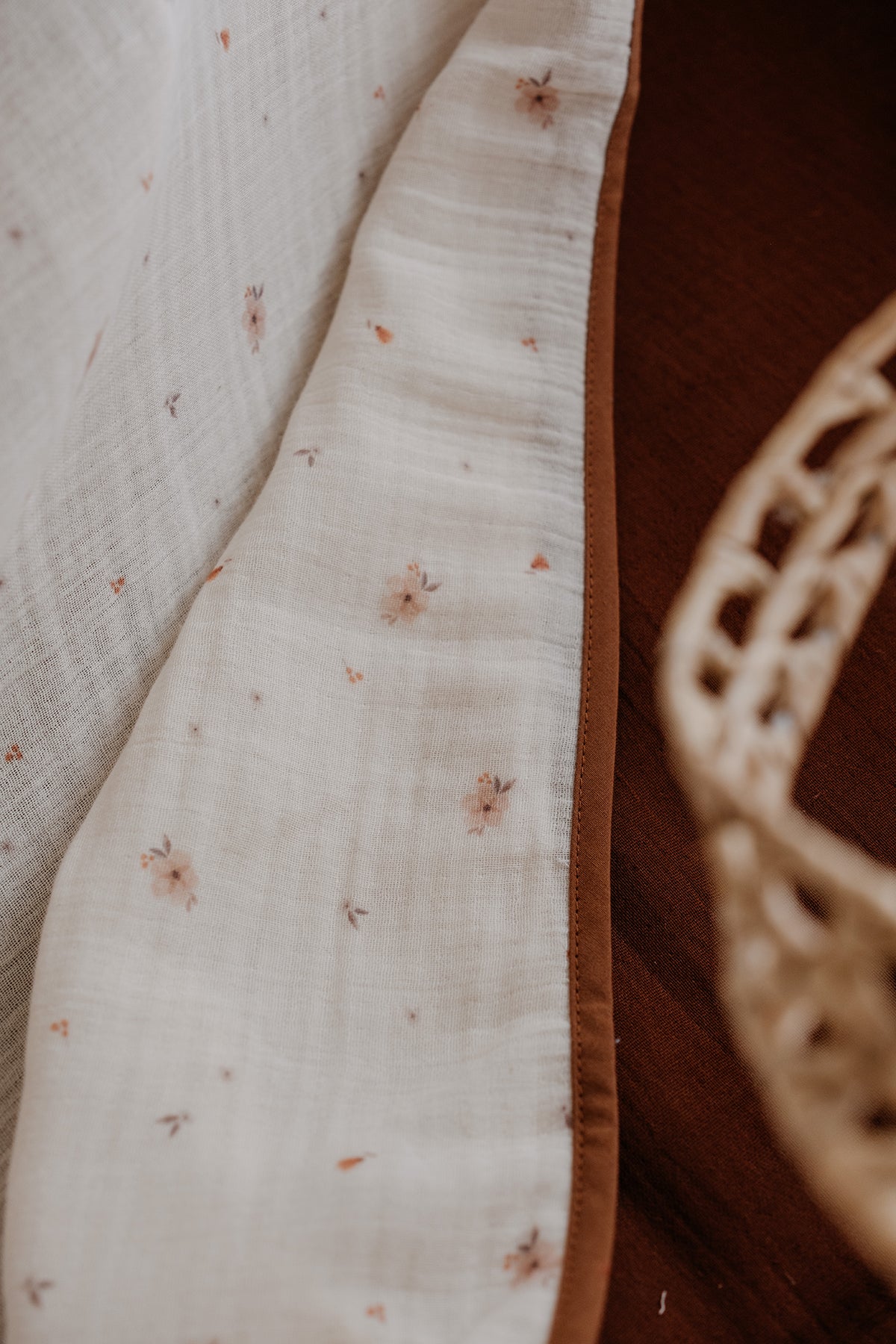 Müslin Örtü  |  Tiny Boho Florals image 1
