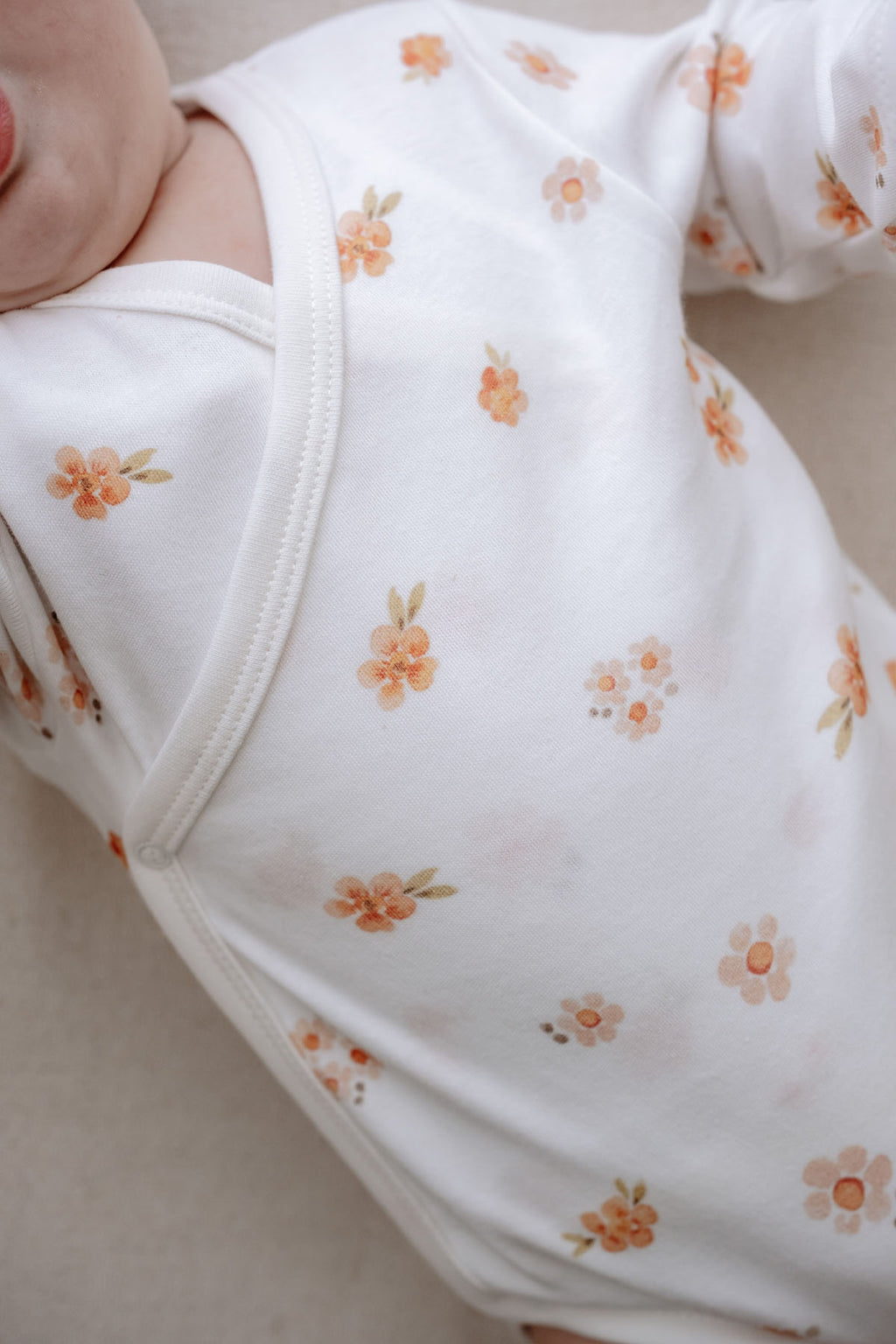 Kruvaze Body  | Peachy Flowers image 1