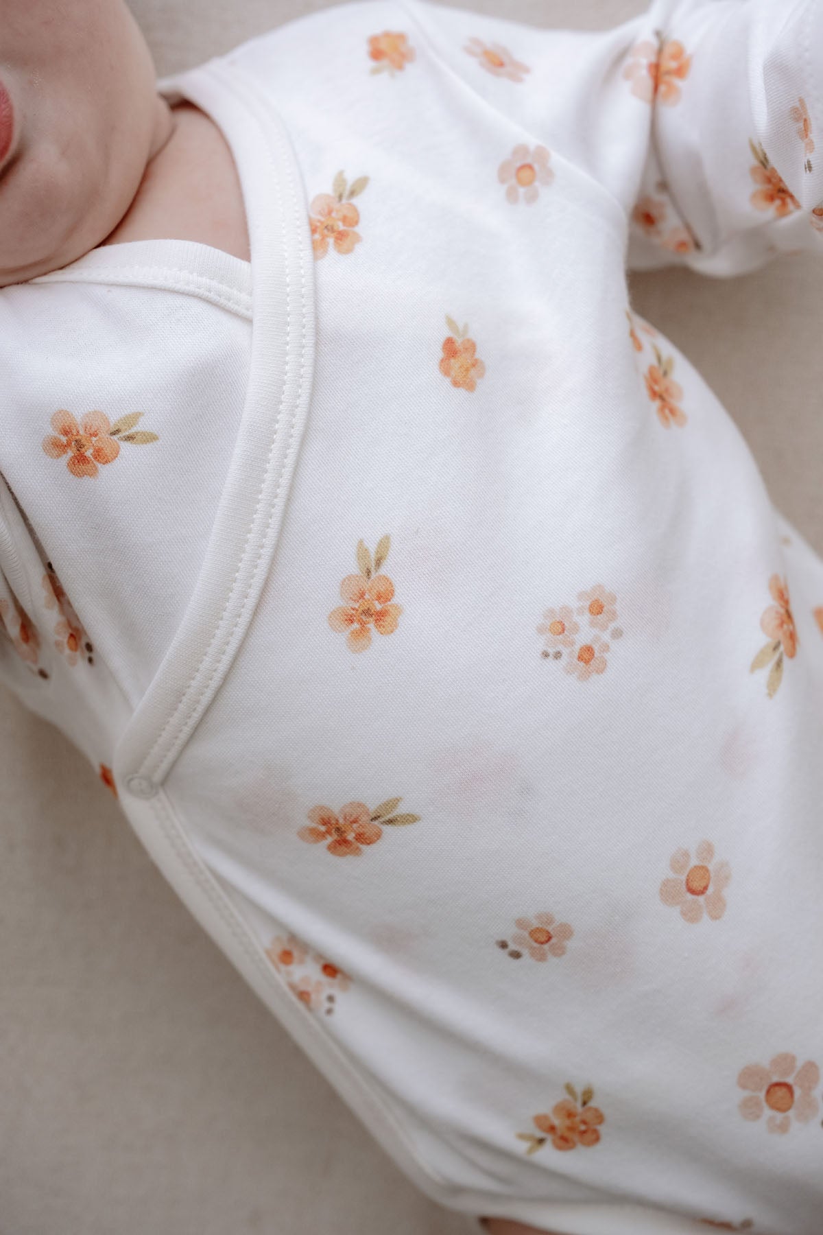 Kruvaze Body  | Peachy Flowers image 1