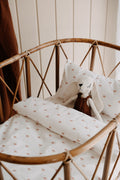 Anne Yanı Nevresim Takımı (60x100)  |  Daisy image 0